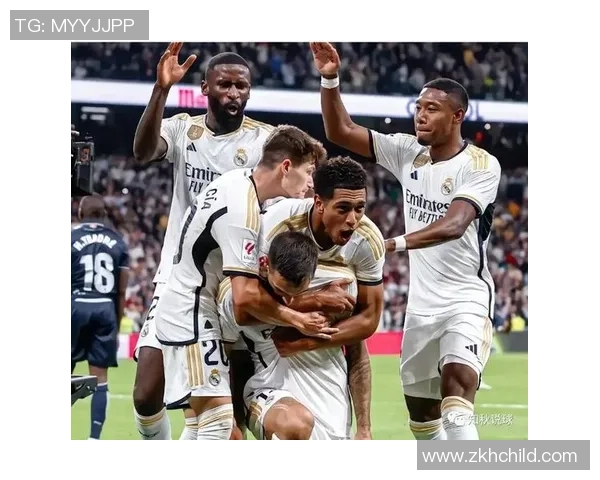 欧冠大战：皇马逆转那不勒斯引发转会风波全场沸腾